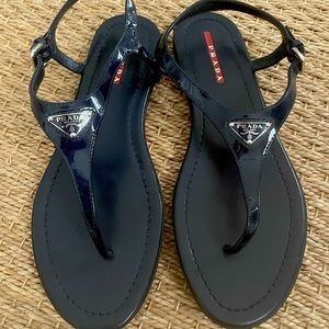 Prada flat sandal navy patent size 37, US 7
